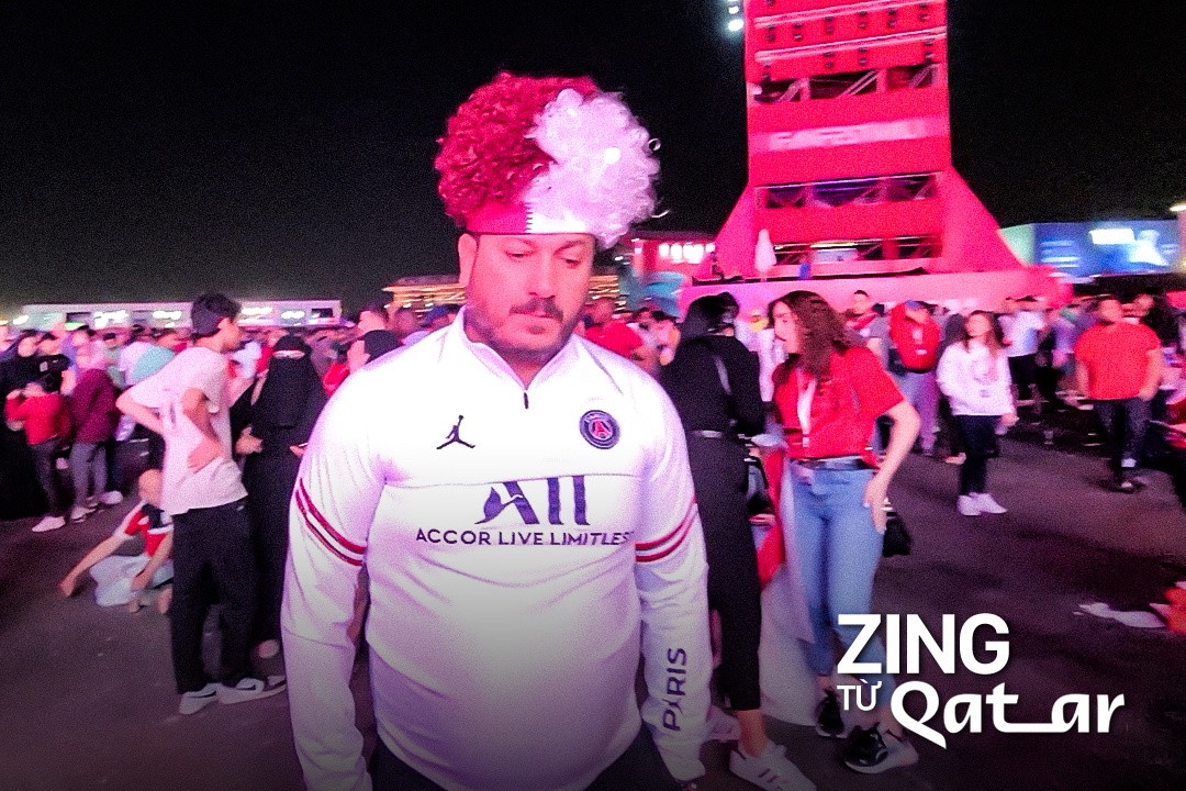 Phan ung cua CDV Qatar khi doi nha bi loai hinh anh