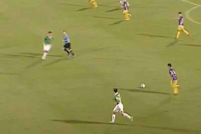 Thai Quy ghi ban ha Van Lam tu hon 70 m hinh anh