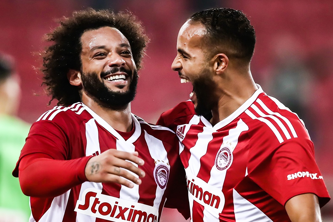 Marcelo lap cu dup o doi bong moi hinh anh