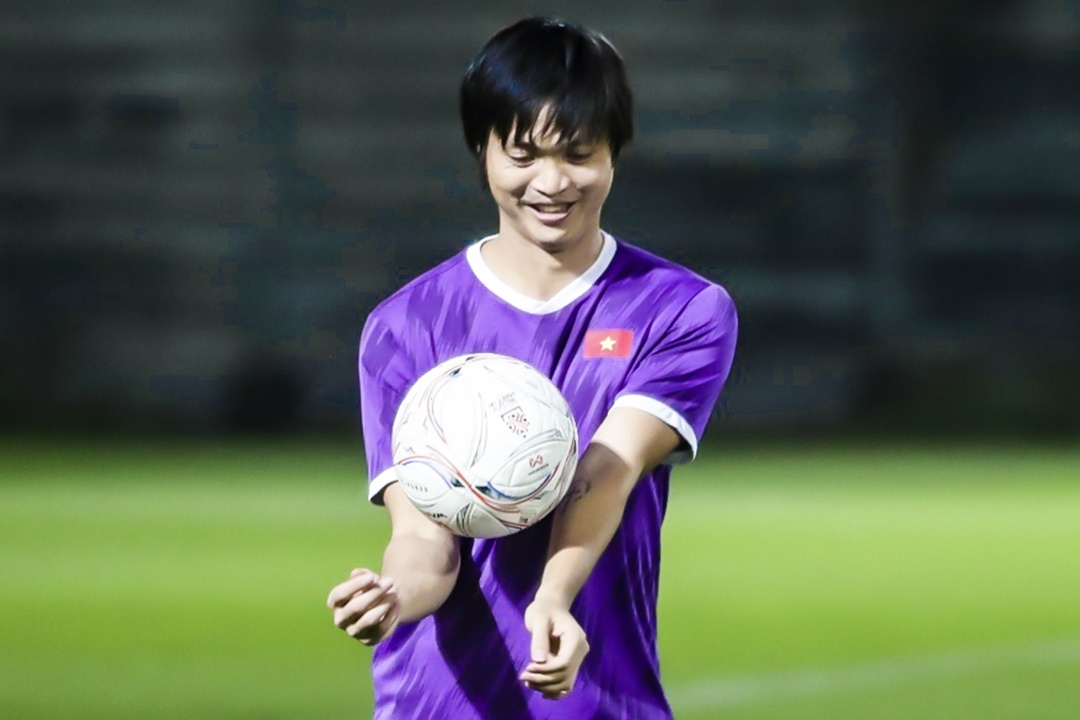 Tuyen Viet Nam tap buoi dau tien o Thai Lan hinh anh