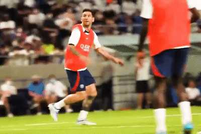 Messi va nhung pha bong an tuong tren san tap PSG hinh anh