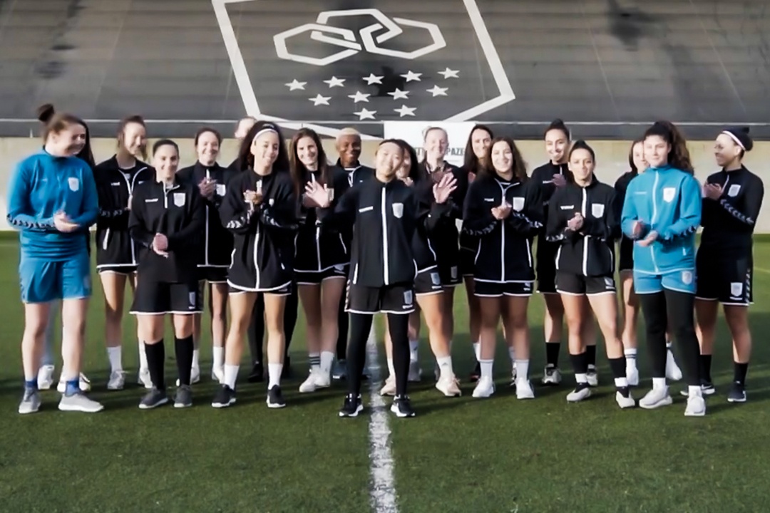 Huynh Nhu va doi nu Lank hat ve chuc Tet hinh anh