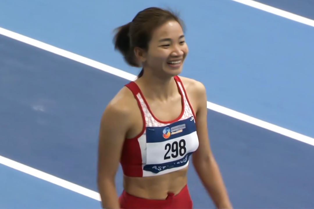 Nguyen Thi Oanh vo dich dien kinh trong nha chau A hinh anh