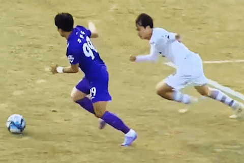 Pha vao bong quyet liet cua Van Toan o K League 2 hinh anh