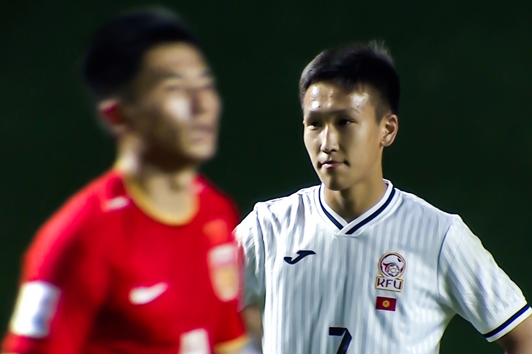 Ban phan luoi giup U20 Trung Quoc vao tu ket hinh anh