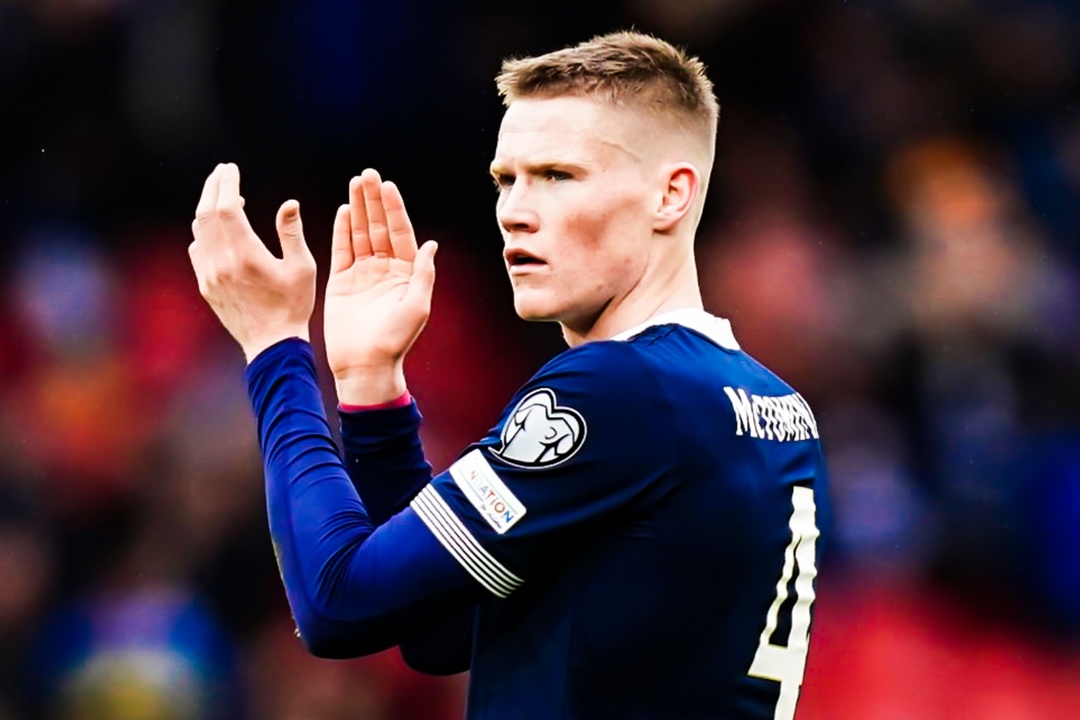 Cu dup trong 5 phut cua McTominay hinh anh