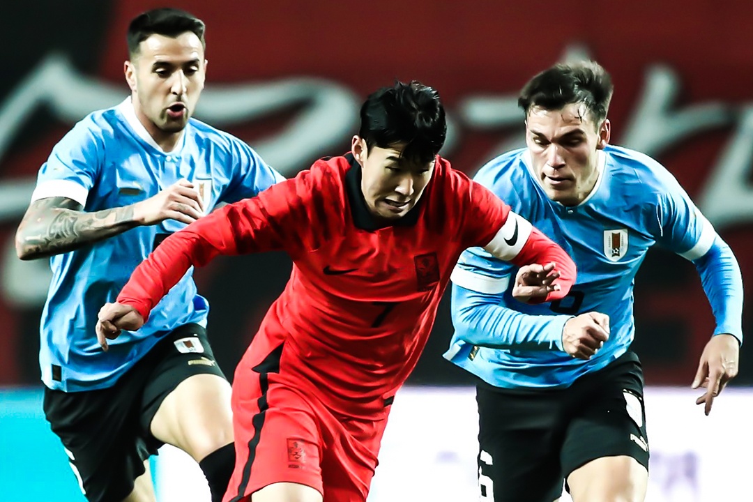 Highlights Han Quoc 1-2 Uruguay hinh anh