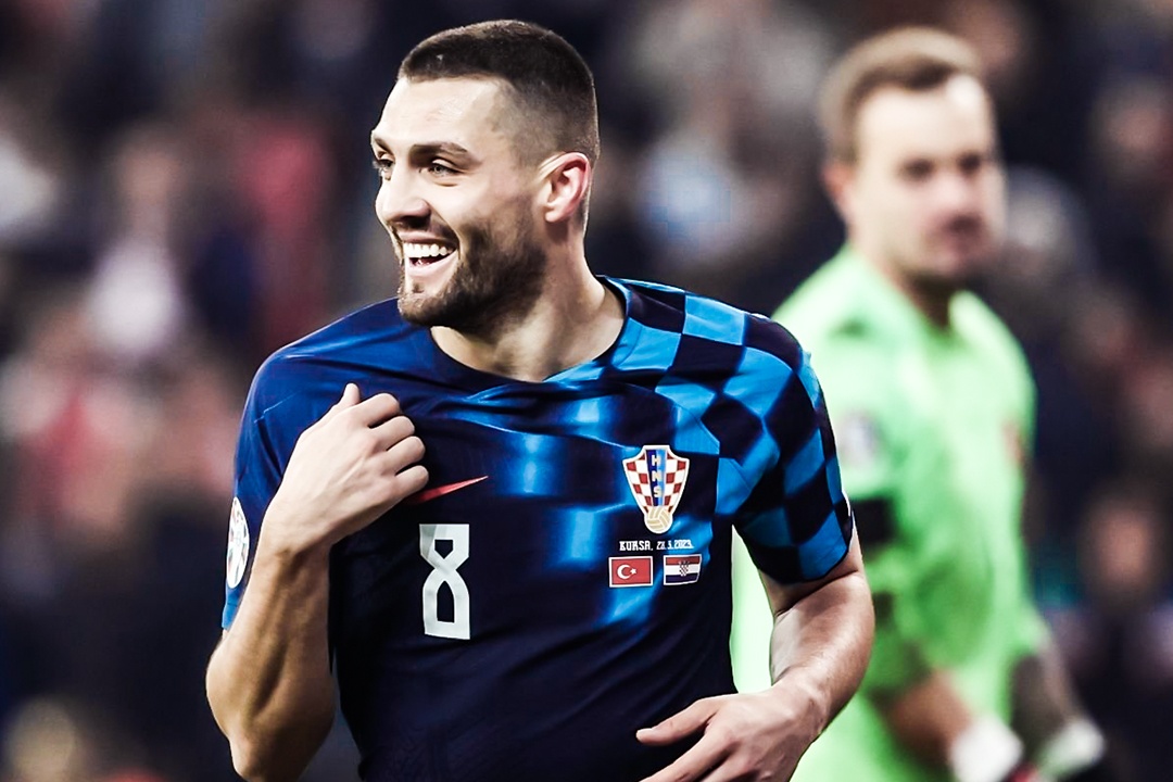 Tien ve Chelsea lap cu dup khi len tuyen hinh anh