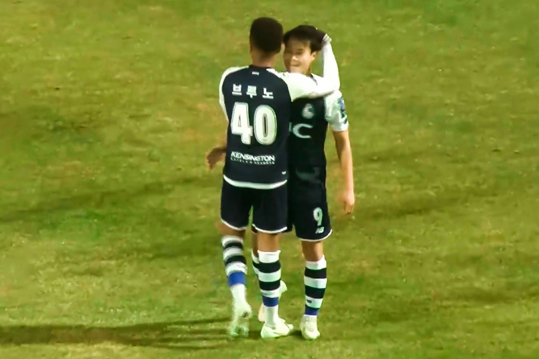 Pha kien tao cua Van Toan o Cup FA Han Quoc hinh anh