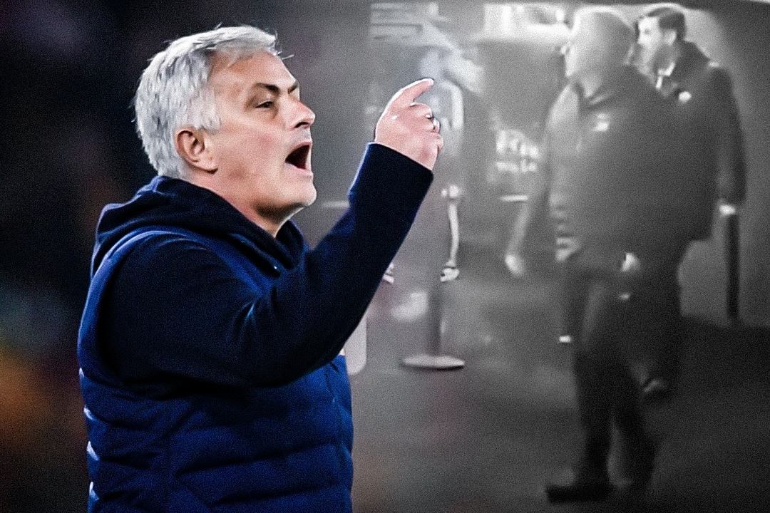 Khoanh khac Mourinho mia mai HLV doi thu trong duong ham hinh anh