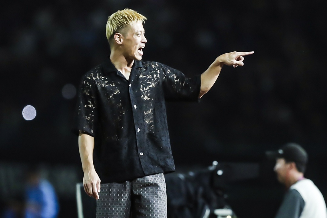 Honda noi ly do mac trang phuc nhu di nghi mat hinh anh