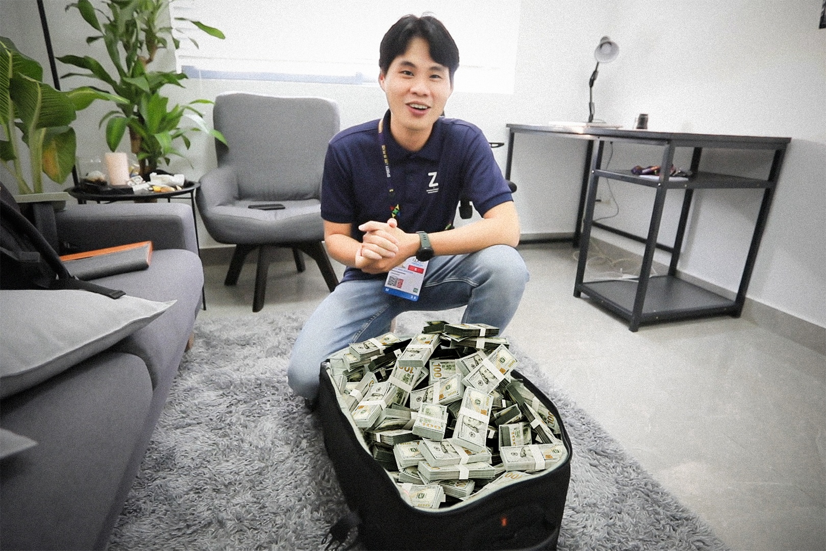 Co gi trong chiec vali gia 600 trieu dong cua phong vien o SEA Games? hinh anh