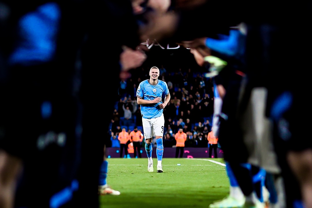 Khoanh khac Man City xep hang mung ky luc cua Haaland hinh anh