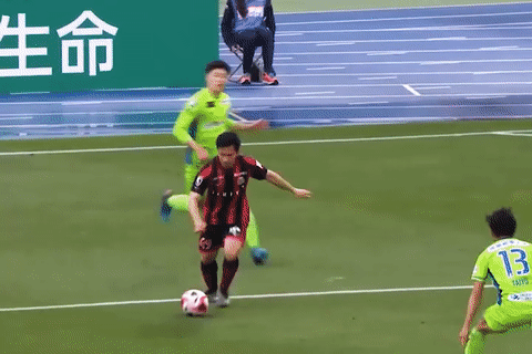 Supachok lap sieu pham cua long o J1 League hinh anh