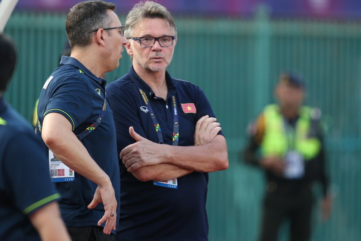 philippe troussier anh 2