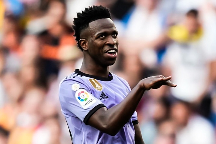 Phan ung cua Vinicius khi bi phan biet chung toc hinh anh