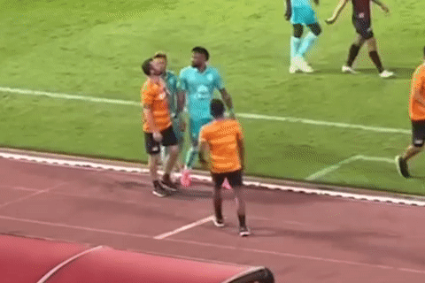 Canh bao luc o chung ket FA Cup Thai Lan hinh anh