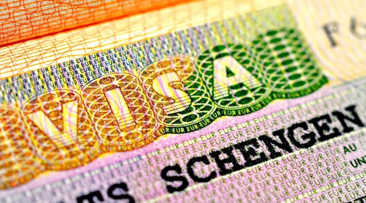 EU siet chat thi thuc doi voi cong dan Nga hinh anh