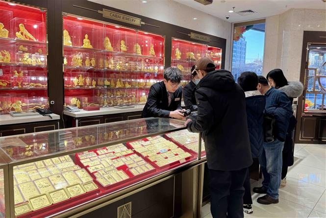 'Canh tay quyen luc' giup Trung Quoc cung co vi the tai chinh toan cau hinh anh