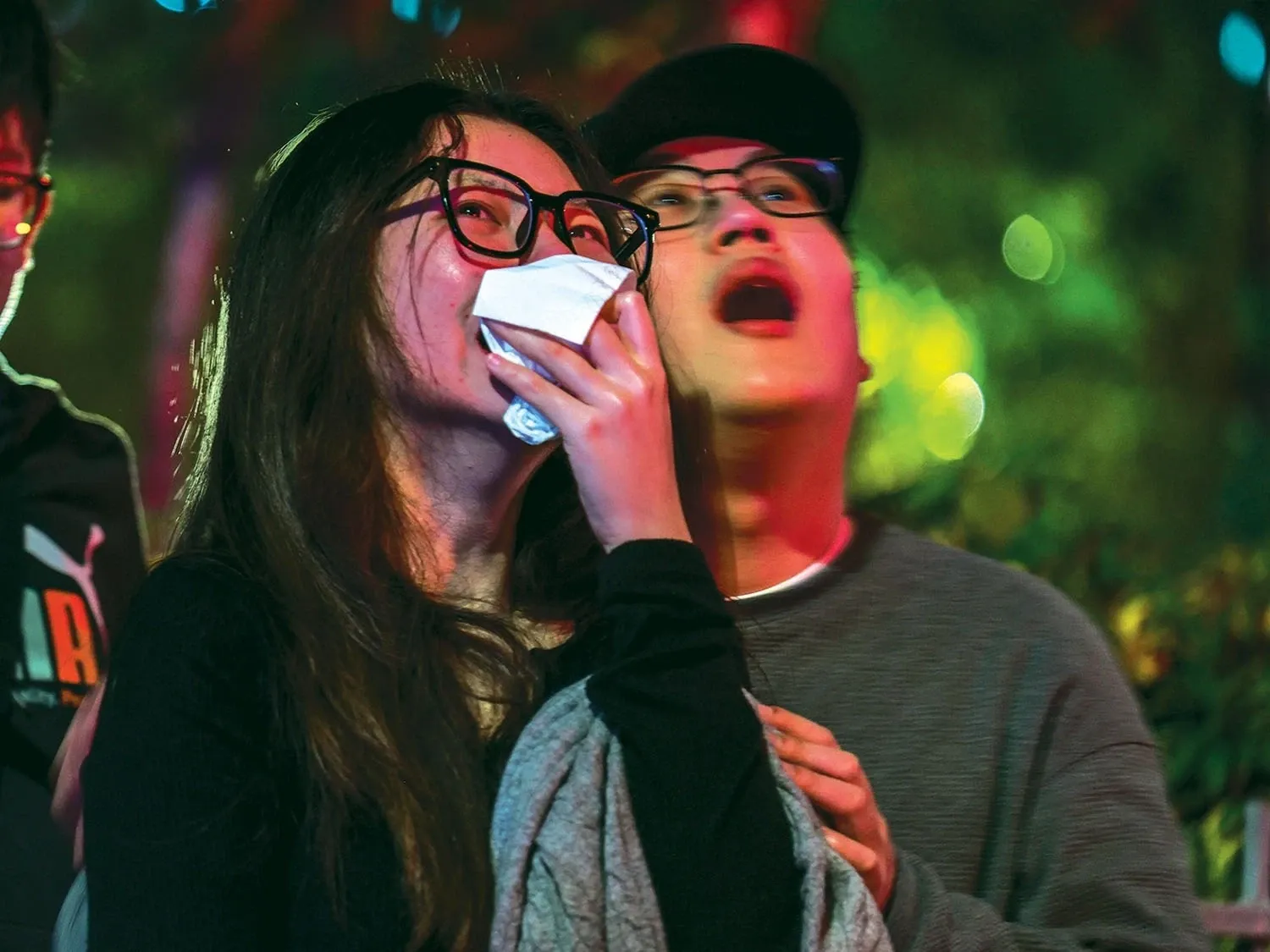 Hong Kong bat them hai nguoi lien quan tham hoa chay no hinh anh