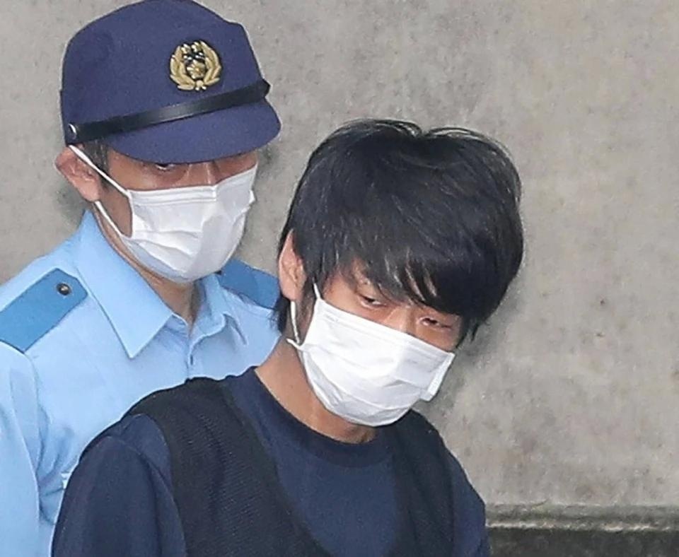 Nghi pham ban co Thu tuong Abe xin loi hinh anh