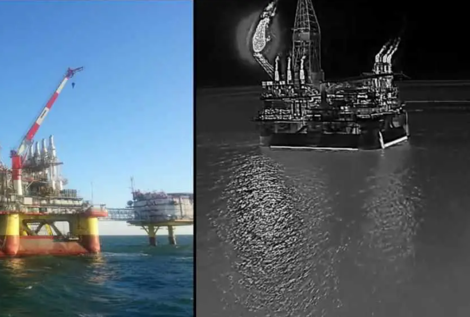 Ukraine tan cong ha tang dau mo cua Nga lan thu hai hinh anh