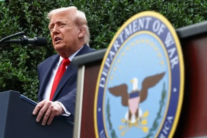 Tong thong My ky goi chi tieu gan 1 nghin ty USD cho quoc phong hinh anh