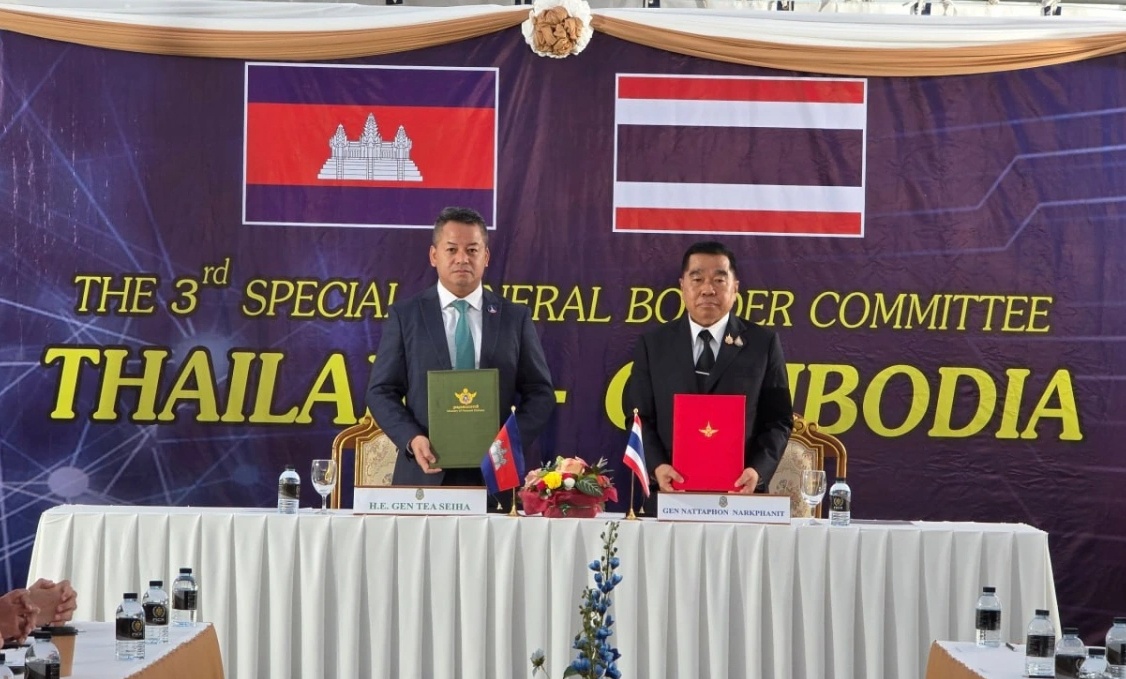 The gioi hoan nghenh Campuchia - Thai Lan dat thoa thuan ngung ban hinh anh