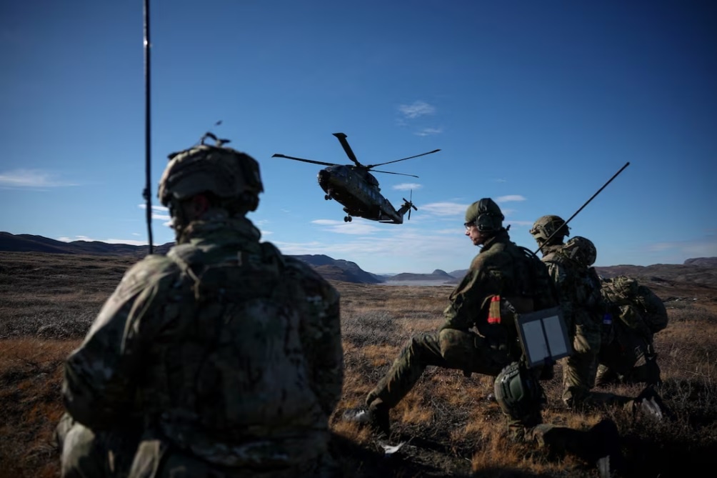 Dan Mach co kip lat nguoc the co Greenland? hinh anh