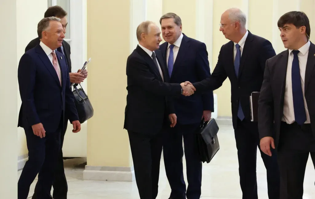 My, Ukraine va Nga lan dau cung dam phan hoa binh hinh anh