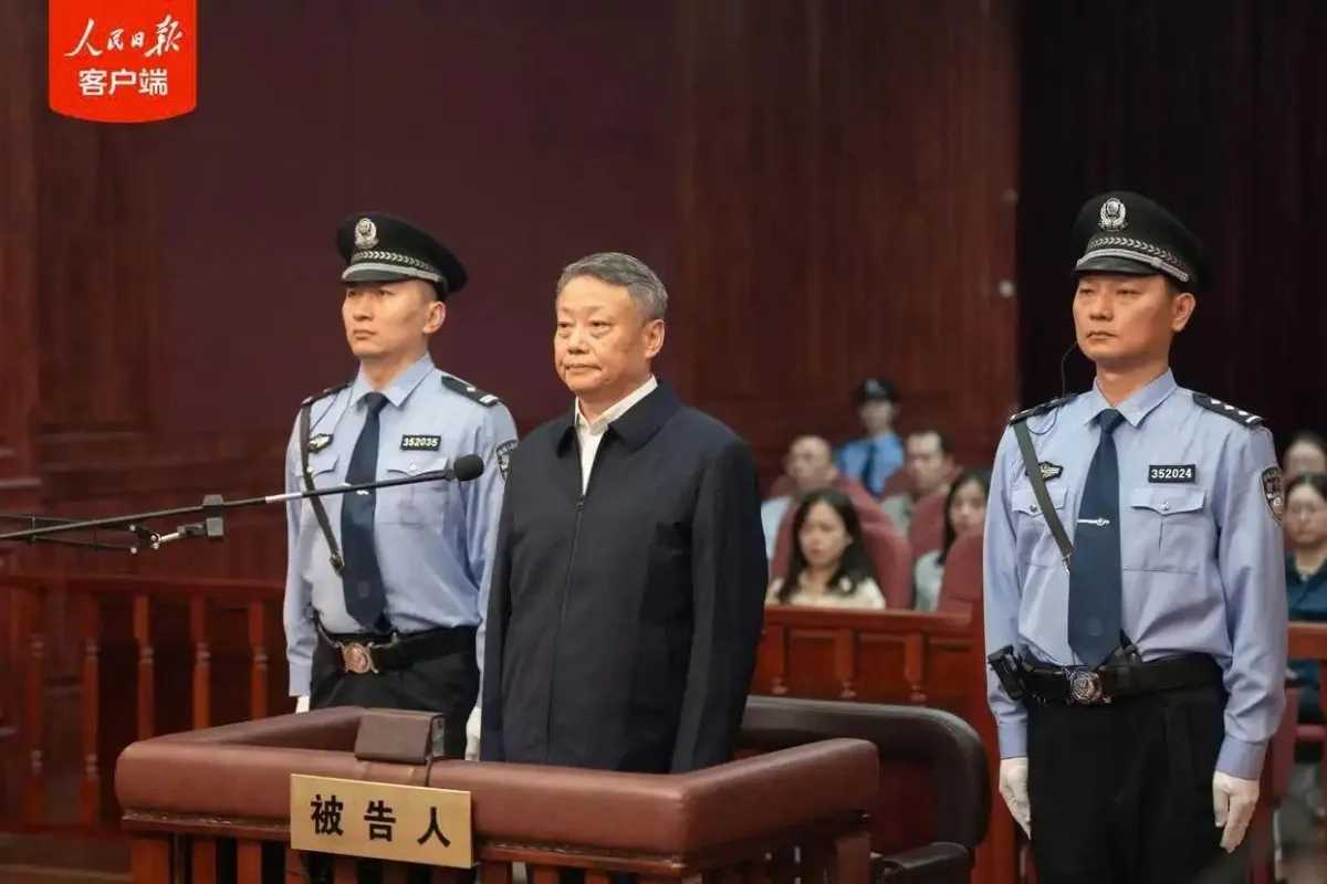 Cuu Bo truong Tu phap Trung Quoc linh an tu chung than hinh anh