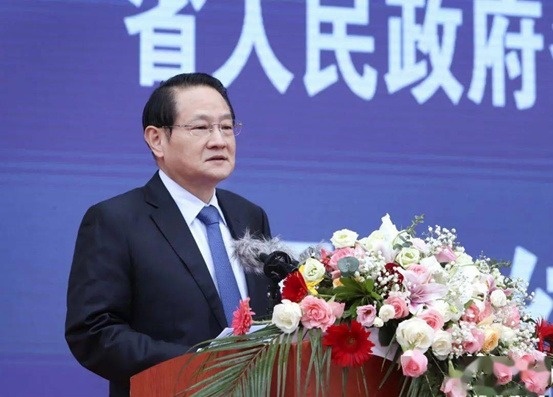 Pho Chu nhiem Uy ban Tai chinh va Kinh te Trung Quoc bi dieu tra hinh anh