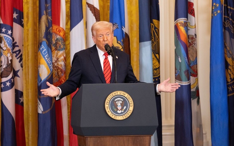 Tong thong Trump: Cuoc chien Iran co the ket thuc trong vai ngay toi hinh anh