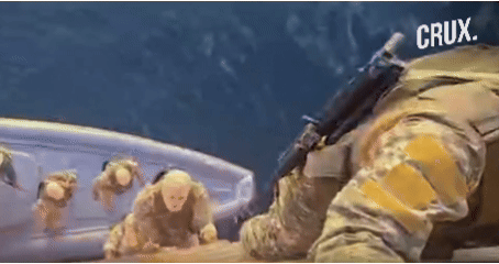 Iran rai them thuy loi o eo bien Hormuz hinh anh