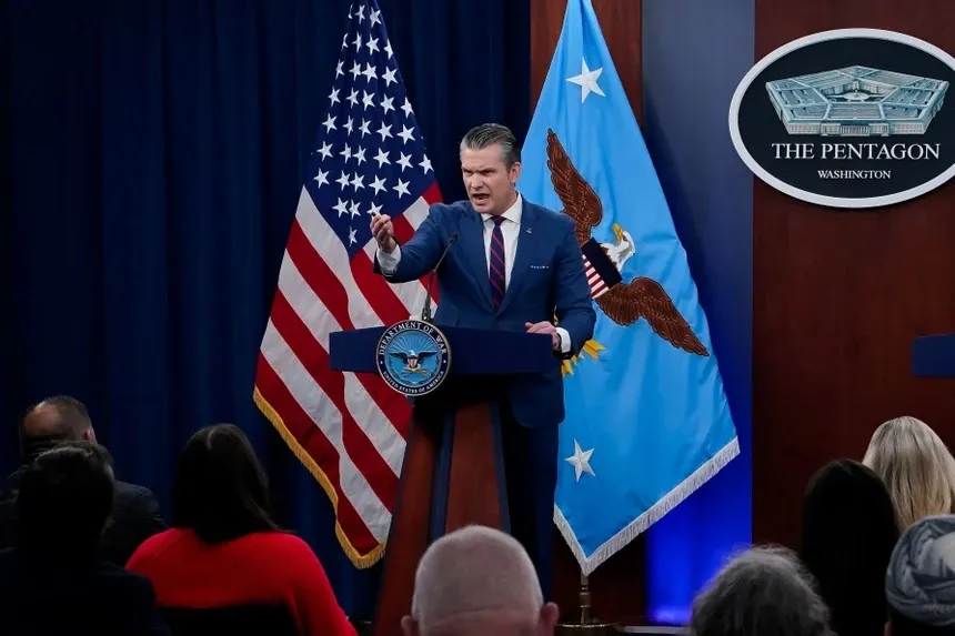 My cao buoc Iran dang 'bat the gioi lam con tin’ hinh anh