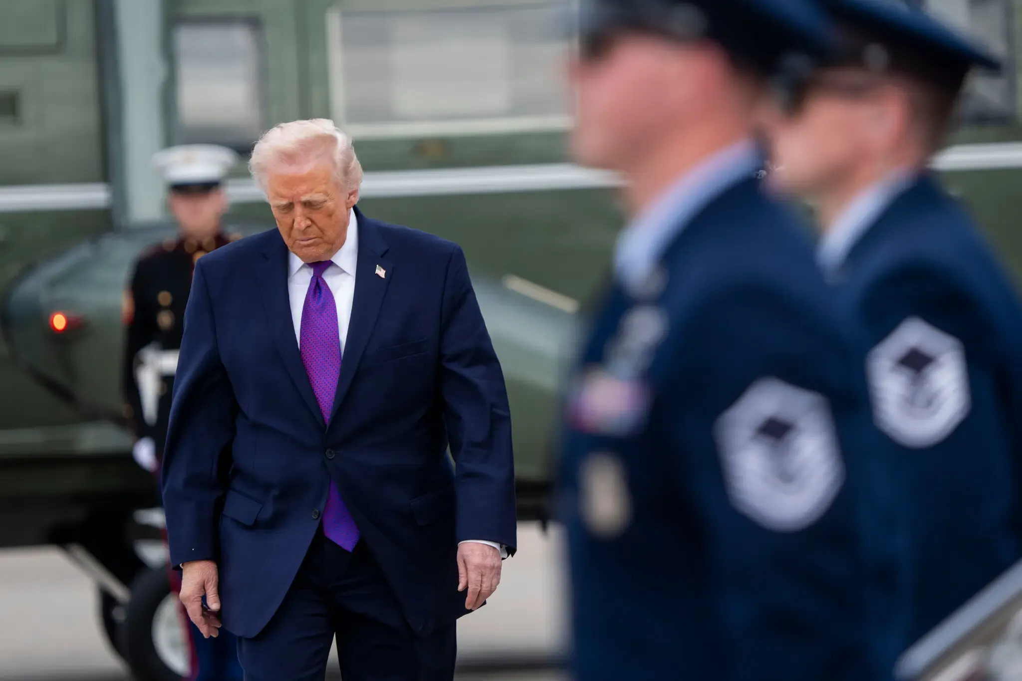 Tong thong Trump lieu co thang the? hinh anh