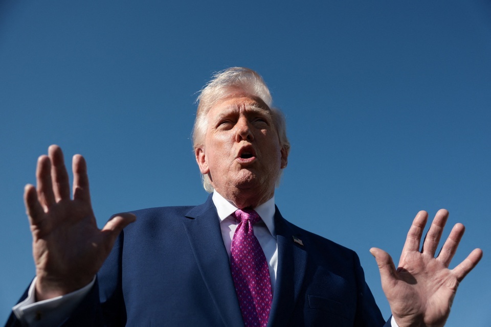Tong thong Trump: My phai tien vao Iran de thu hoi kho hat nhan hinh anh