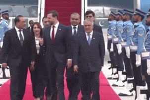 Pho Tong thong Vance den Islamabad: Khoi dong cuoc dam phan lich su hinh anh