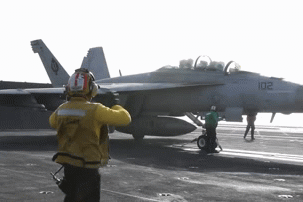 Phi doi tau san bay My xuat kich tang cuong tan cong Iran hinh anh