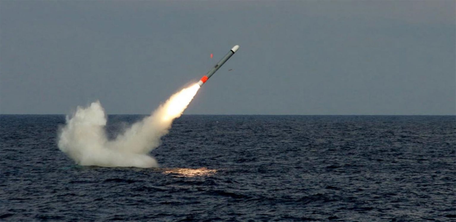 My lan dau phong ten lua Tomahawk tu Philippines hinh anh