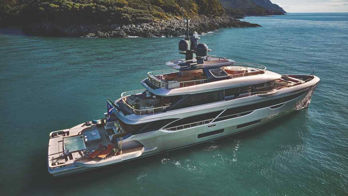 Con sot mua sam hang hieu kich cau tieu dung Hong Kong hinh anh