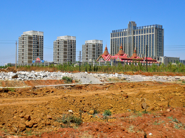 Cac 'thanh pho ma' tai Trung Quoc hoi sinh hinh anh