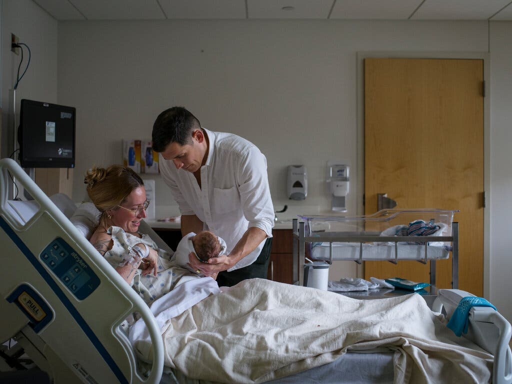 Bung no tre so sinh o Texas. anh 4