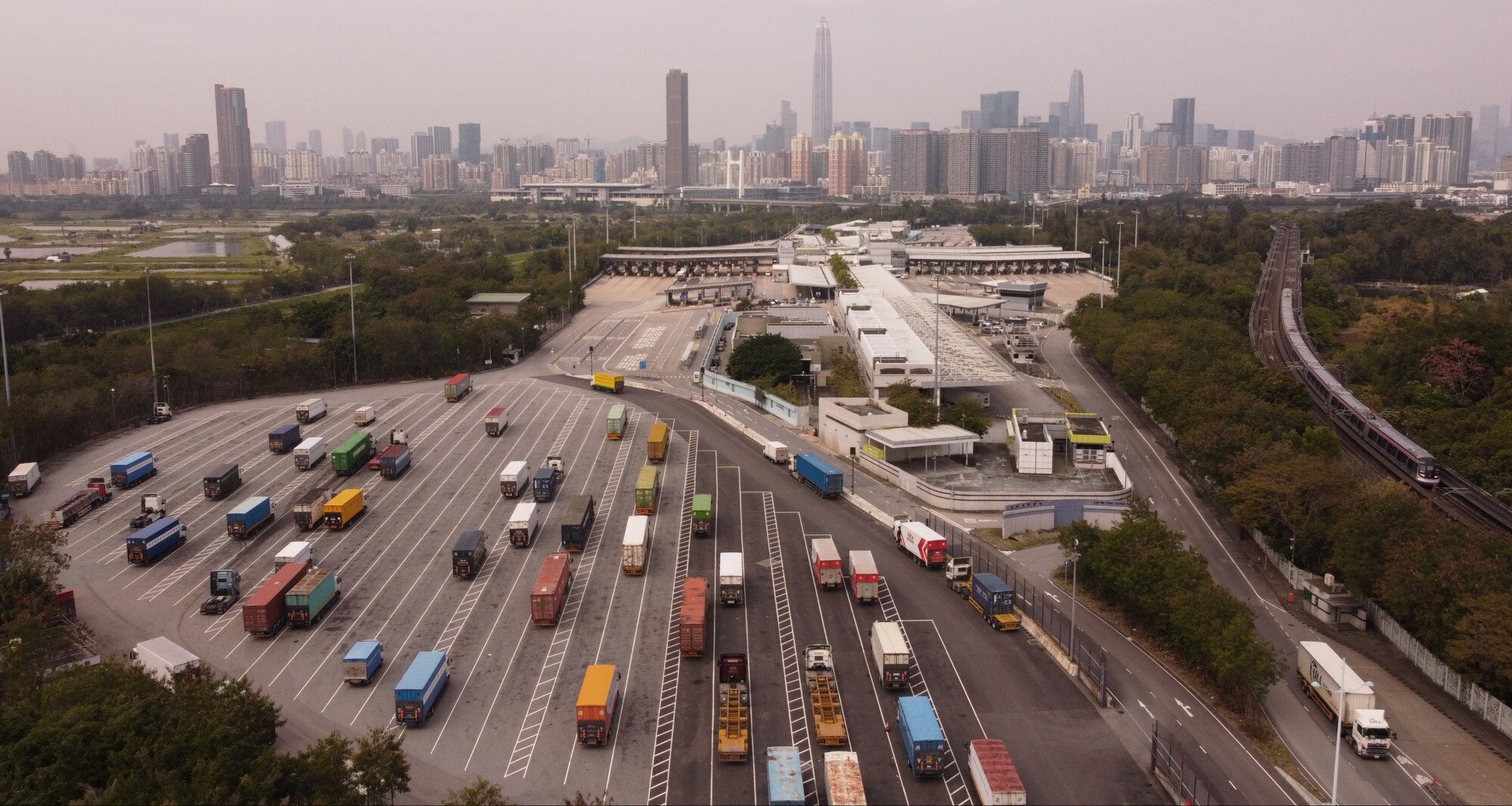 Dan Hong Kong hoang mang truoc tin phong toa. anh 5