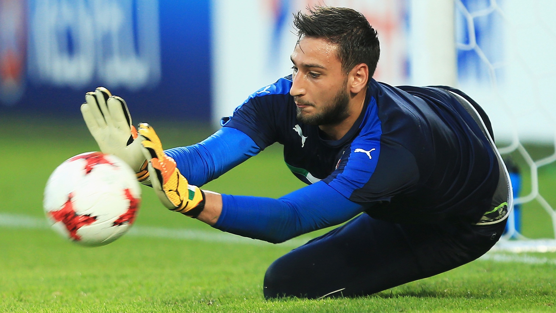 Gianluigi Donnarumma anh 2