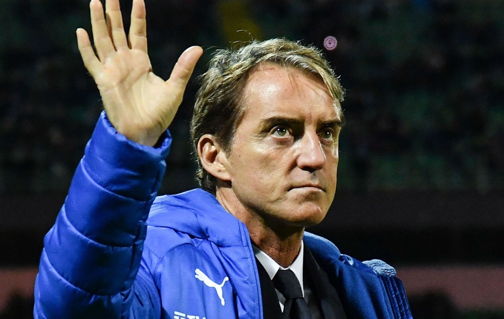 Roberto Mancini rong cua tro lai tuyen Italy hinh anh