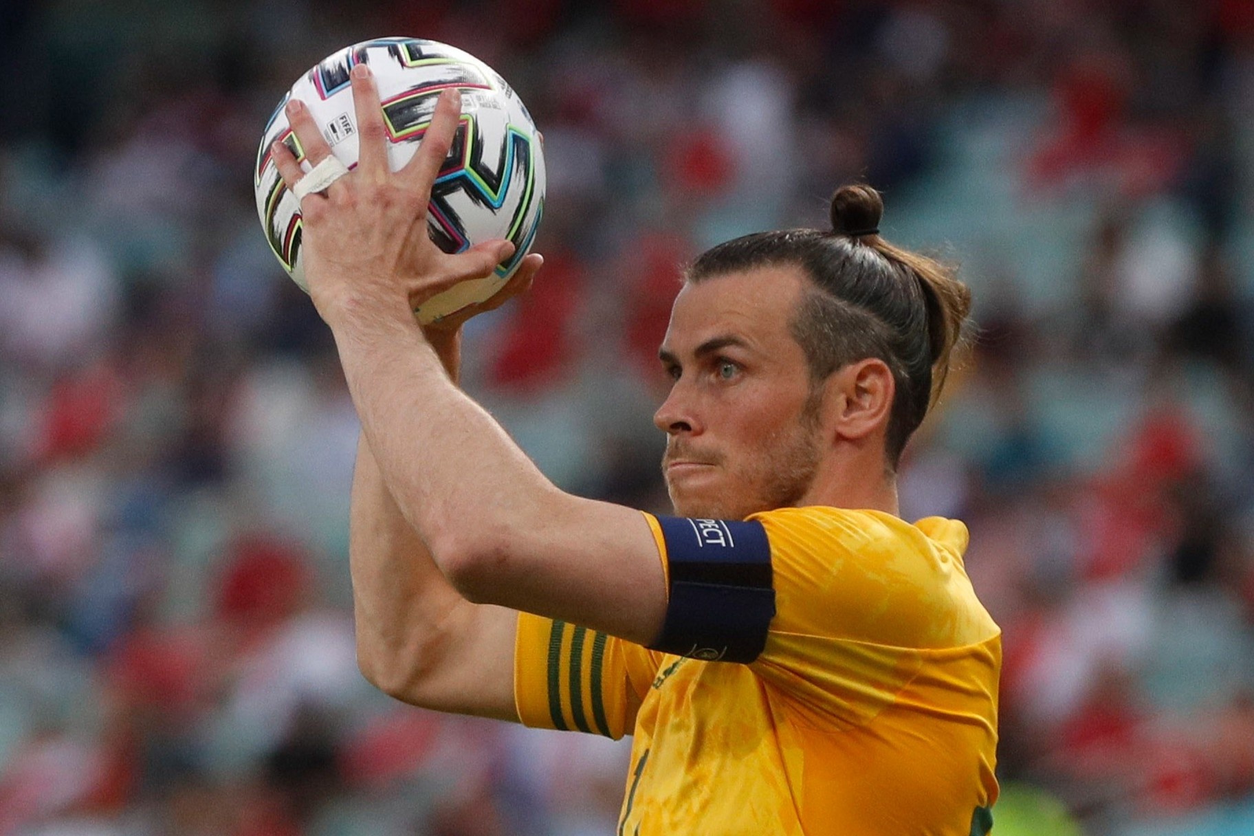 Bale van con rat dang cap hinh anh