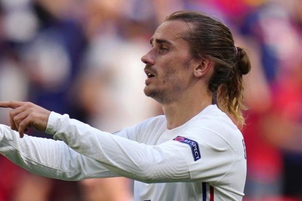 Tuyen Anh, Phap vao vong 1/8 Euro du chua da luot tran cuoi hinh anh