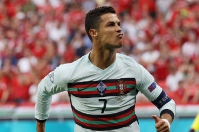 5 cau thu hay nhat vong bang Euro 2020 hinh anh