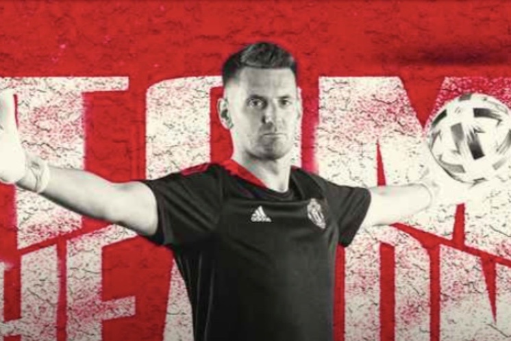 Man Utd cong bo tan binh thu 2 he nay hinh anh